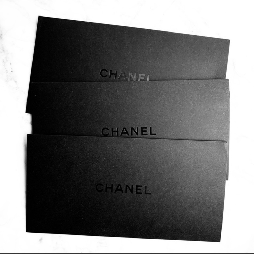3 PC Chanel envelope